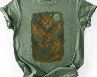 Great Horned Owl 90s T-Shirt - Nocturnal Bird of Prey Comfort Colors Shirt