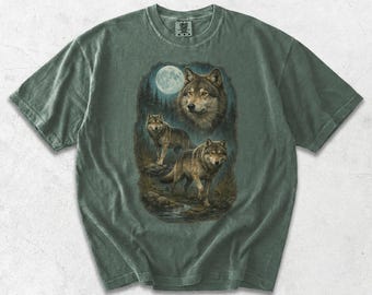 Gray Wolf Wildlife Shirt - Vintage Moonlit Forest Tee - Wilderness Animal T-Shirt - Nature Lover Gift - Comfort Colors