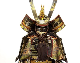 本物の江戸時代（1603-1867）の侍の陣笠、日本の陣笠の鎧、日本の鎧の