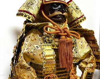 Samurai-Rüstung, Drachen-Kabuto mit Reingoldbeschichtung, 108 cm, Vintage 1980er Jahre