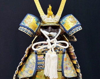 Vintage japanische Samurai-Rüstung Yoroi, Golddrache Kabuto mit Kristall, Kyoto Shogun, Nanbokucho-Stil, von Heian Senju