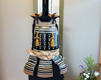 Full-size Japanese samurai armor. Wearable and suitable for display. Comes with accessories. Beautiful armor in good condition. General,