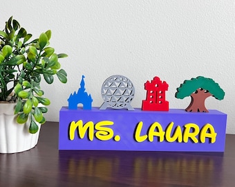 Letrero de escritorio de Disney Parks: personalizado, impreso en 3D con íconos de Magic Kingdom, EPCOT, Animal Kingdom y Hollywood Studios. Agradecimiento al profesorado.
