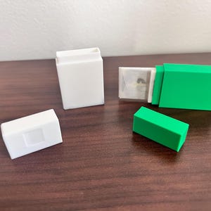 Compact Double Edge Razor Blade Travel Case | 3D Printed Reusable DE Blade Storage Box | Safe & Secure Razor Blade Holder | DE Razor