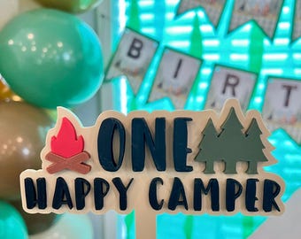Adorno para tarta de un campista feliz: perfecto para aventuras en el bosque de primer cumpleaños, fiestas de cumpleaños de campamento, decoración de primer cumpleaños, rústico o de fuego.