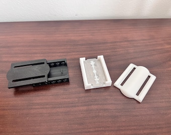 Double Edge Blade Dryer - Safe & Compact Blade Storage | Reusable Safety Razor Blade Box | DE Razor | DE Blade