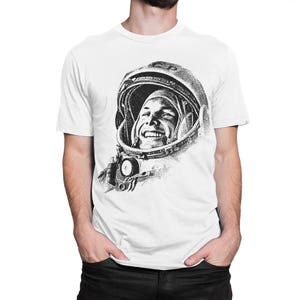 Yuri Gagarin Vintage T-Shirt, Men&#39;s Women&#39;s Sizes Tee