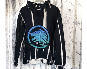 SIZE M - L, hoodie, sweatshirt, applique, fleece, lion, one of a kind, reworked, upcycled, pondhopper remixed