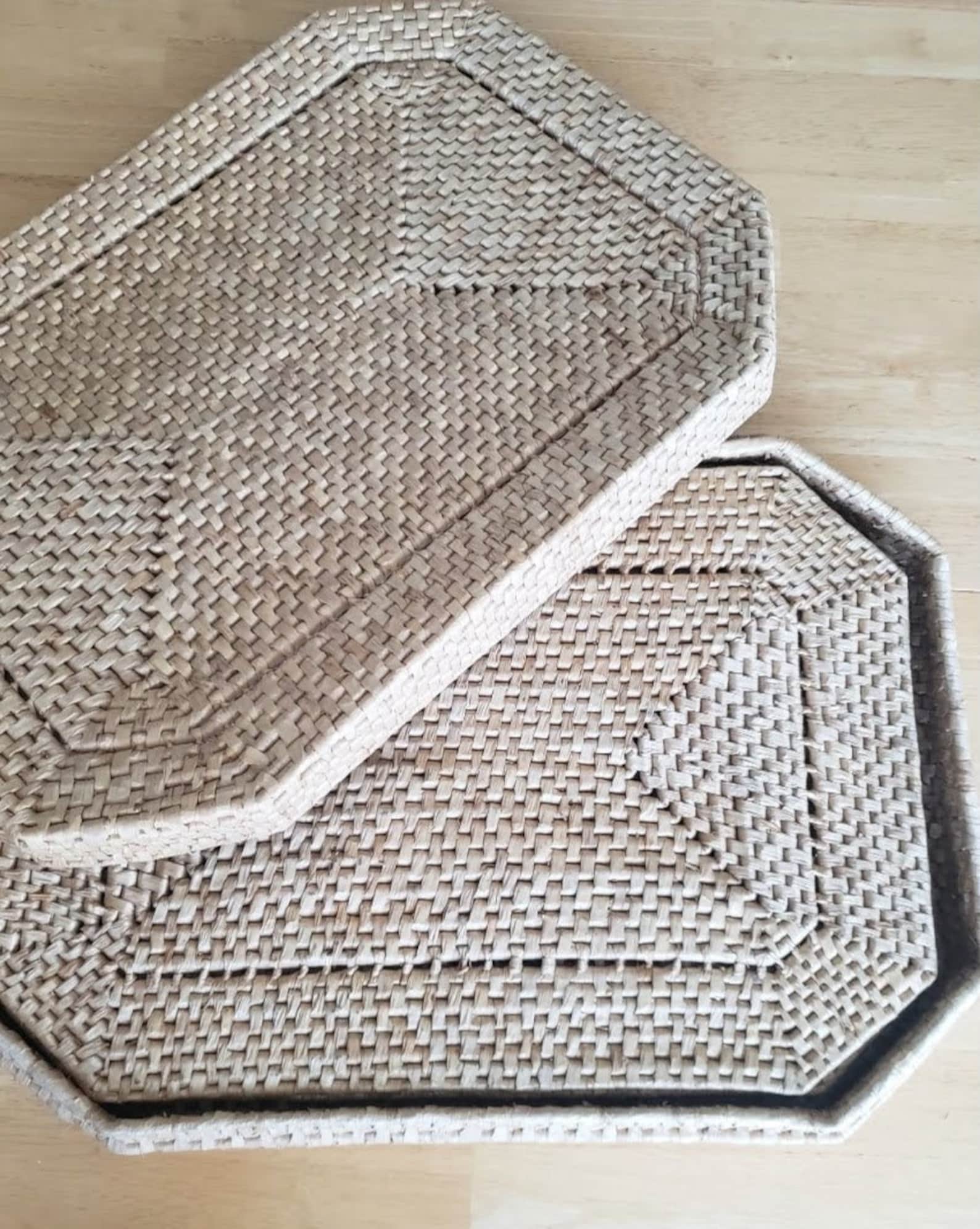 Woven Placemat Basket With Set of Four Placemats Etsy