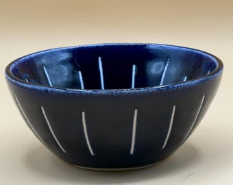 Bowl, flower pot, planter, succulent pot, trinket dish