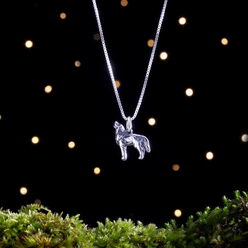 Sterling Silver Little Howling Wolf VERY SMALL, 3D Double Sided Charm Only or Necklace imagem 2