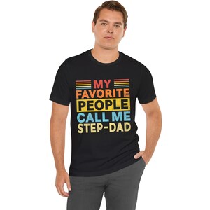 私の好きな人たちが私を義父と呼ぶ男性用ヴィンテージTシャツ。義父、おじいちゃん、おじいちゃん、おじいちゃんへの面白い父の日や誕生日プレゼント。