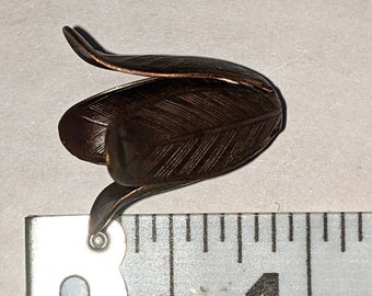 Vintaj Brass Jewelry Finding Magnolia Leaf Bead Cap