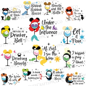 Pode incluir: Uma coleção de designs de taças de vinho caprichosos com personagens da Disney e frases divertidas. Cada taça apresenta uma ilustração de personagem única e texto, como "Bibbidi Bobbidi Booze" e "Under the Influence".