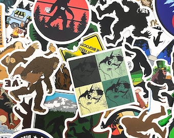 50 willekeurige coole Bigfoot-stickers, stickers mythisch wezen, buitenstickers, waterdichte stickers, stickerpakket bosavontuur