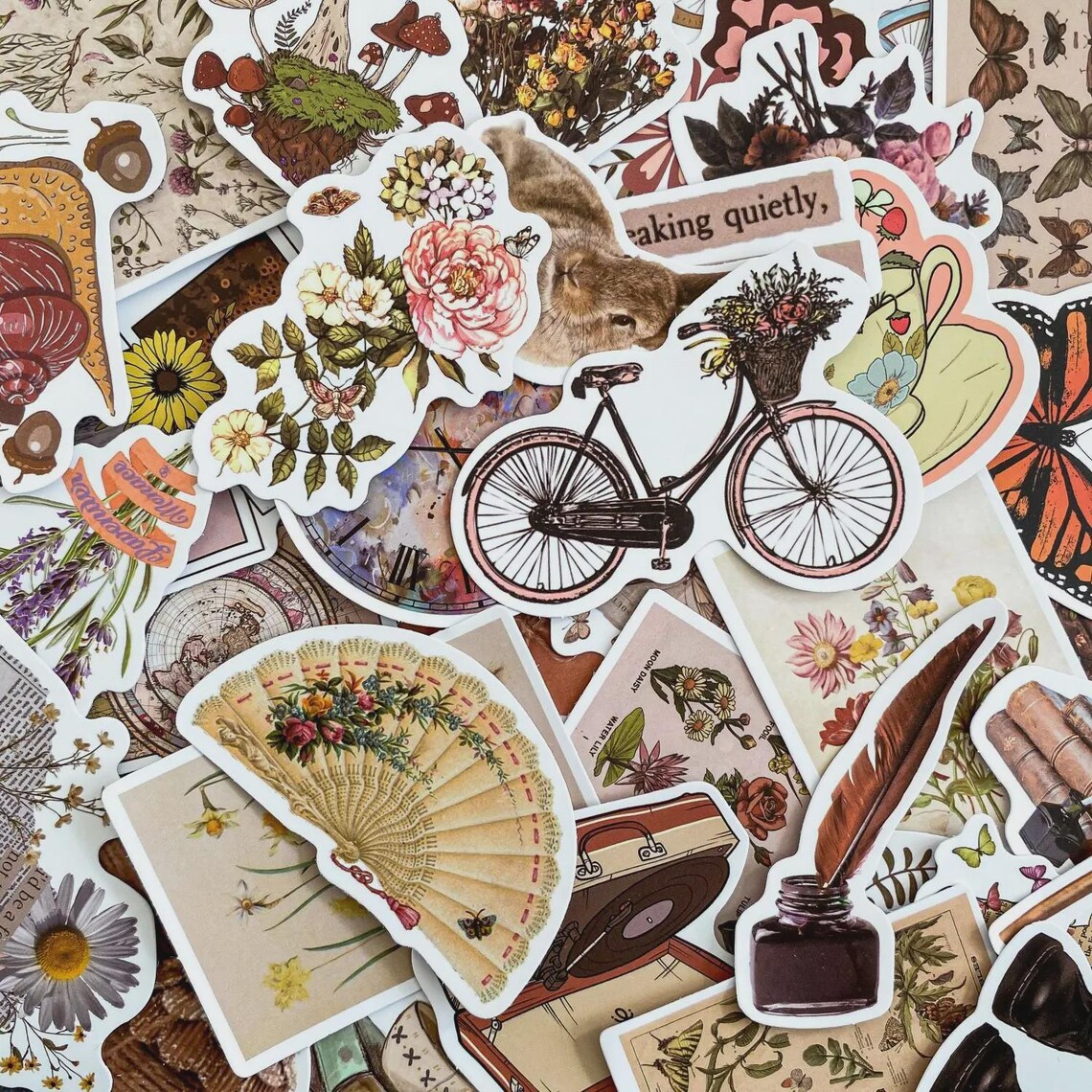 50 Random Vintage Stickers, Aesthetic Floral Designs, Retro Stickers ...