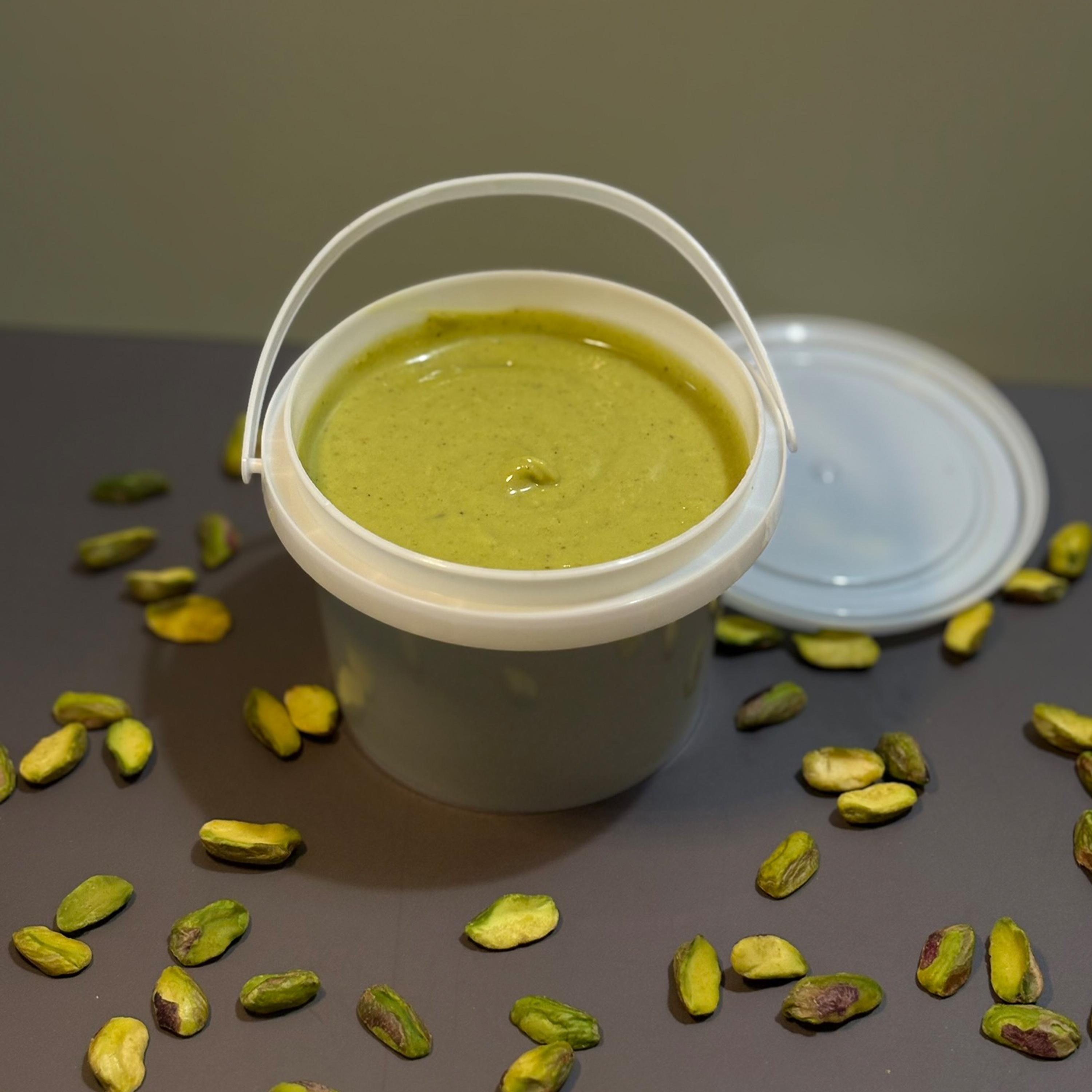 CHASSEUR 　ピスタチオ　希少品 Pistachios kunafa - Etsy 日本