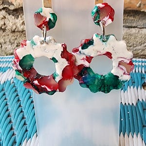 Rood en groen marmeren kransoorbellen
