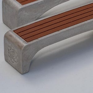 Miniature Concrete Fingerboard Bench | Modern Ledge Tech Deck Obstacle