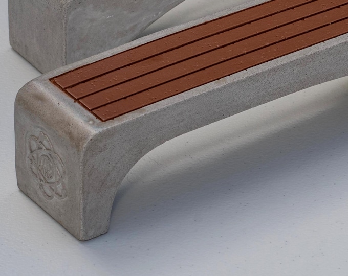 Miniature Concrete Fingerboard Bench | Modern Ledge Tech Deck Obstacle