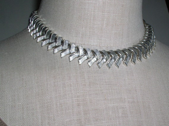 Mid Century Coro Silver Tone Choker Necklace Silv… - image 7