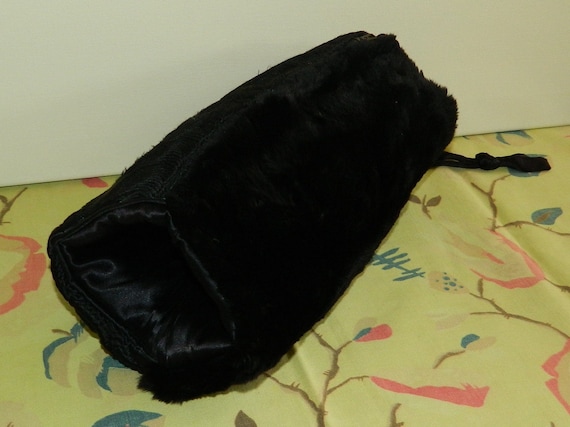 30s 40s Vintage Fur Muff Black Needle Work Silk G… - image 2