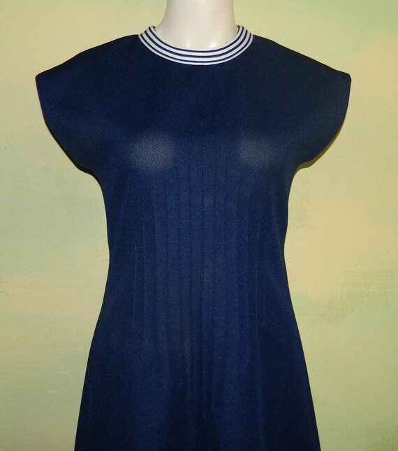 navy blue dress curvy