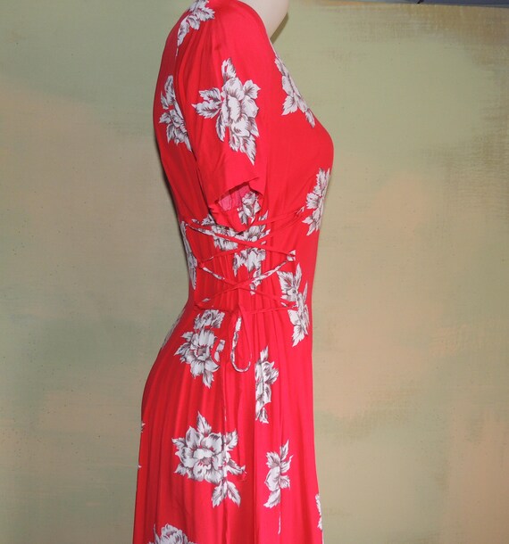 10 M  80s Cruise Red Rayon Dress Tropical Floral … - image 5