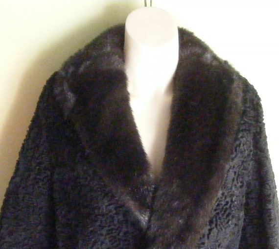 M Vintage 70s Black Faux Fur Coat Faux Persian La… - image 5