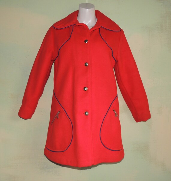 M 60s Mod Coat Red Felted Wool Coat Quilted Linin… - image 4