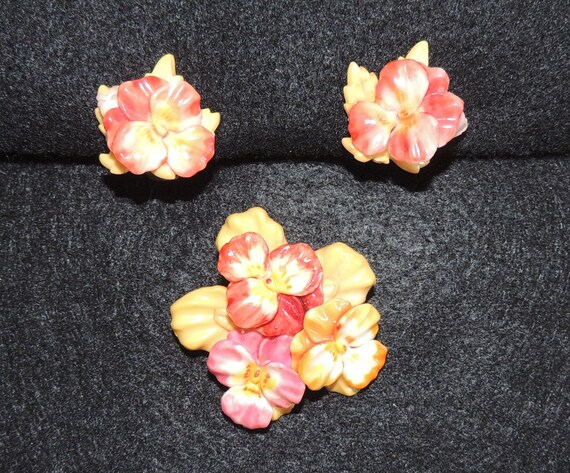 Vintage Celluloid Flower Brooch and Clip on Earri… - image 7