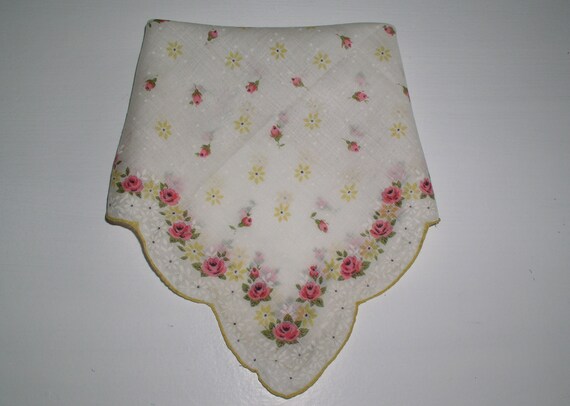 3 Vintage Handkerchiefs Roses and Rose Buds Flora… - image 6