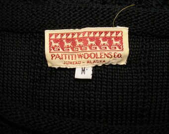 Vintage 80s Black Pointelle Knit Crop Top: Short Sleeve Sweater