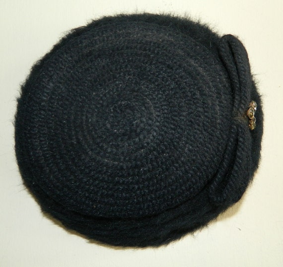 1950s Black Fuzzy Wool Everitt Needlepoint Origin… - image 3