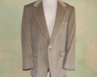 Vintage 70s Tan Corduroy Blazer, Classic Sport Coat (Size 42)