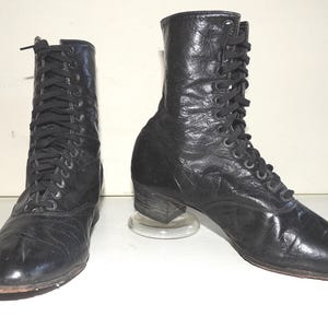 Antique Lace Up Granny Boots JC Penny Edwardian Leather Boots Black Circa 1910s VFG
