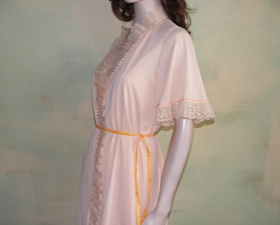 S 60s 70s Pale Pastel Orange Cream Baby Doll Gown