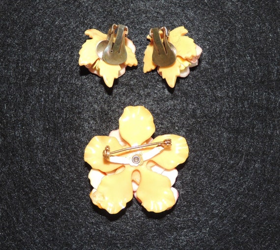 Vintage Celluloid Flower Brooch and Clip on Earri… - image 6