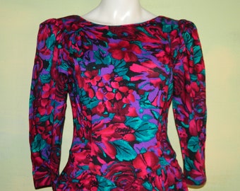 Vintage 70s Lanz Floral Print Dress, Basque Waist, Pockets