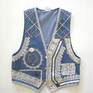 Vintage 80s / 90s Craft Craze Koret City Blues Chambray Vest Embellished with Lace  M VFG