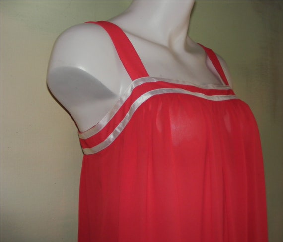 S Vintage 1980s Caron Red Sundress Soft Drape Fab… - image 6