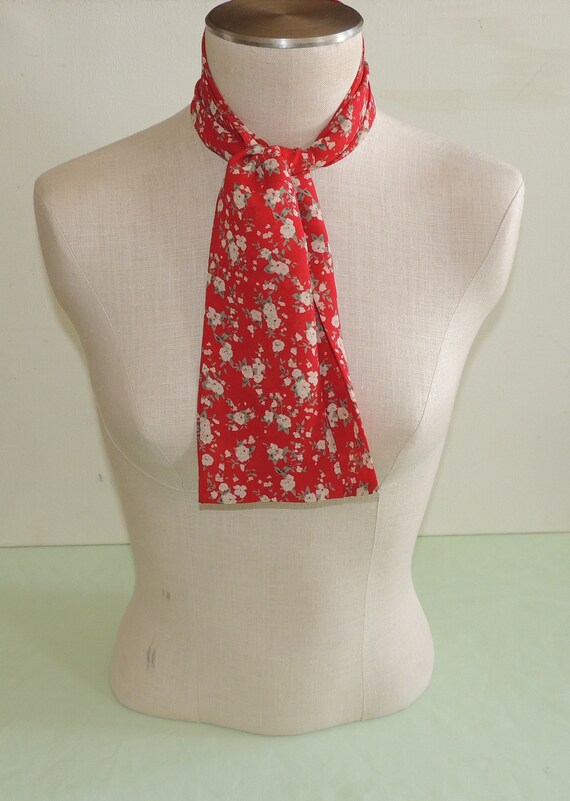 Vintage ascot scarf red Gem