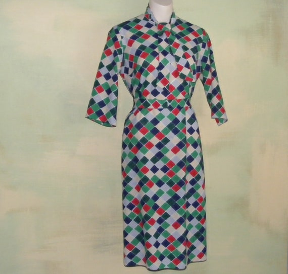 L 70s Mod Bold Geometric Shift Knit Dress Ascot R… - image 10