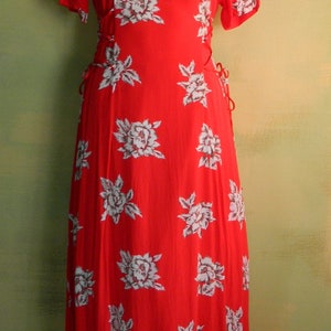 10 M 80s Cruise Red Rayon Dress Tropical Floral Print Cinched Side Seams Simplicity Pattern 9887 Charter Retail VFG Bild 8