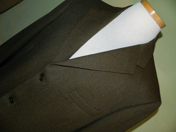 40 vintage s 70 s vintage 80 s Dark Olive Daks costume Picadilly Londres adapté trois bouton laine sergé sans ceinture à revers 688358 40 vintage s 70 s vintage 80 s Dark Olive Daks costume Picadilly Londres adapté trois bouton laine sergé sans ceinture à revers 688358