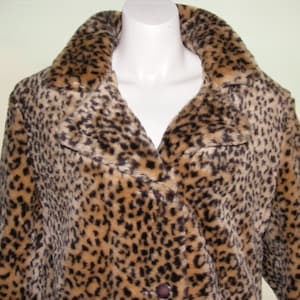 L Glam Cheetah Print Faux Fur Coat Crop Jacket Vintage 70s Plush Made in the USA Blushe Impressions Spiegel Womens VFG