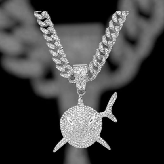 Collana con Ciondolo Finta Dente di Squalo Stile Tribale