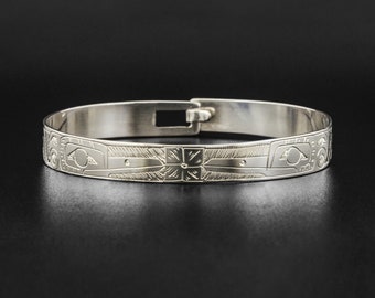 Wide Northwest Coast Native Silver Clasping Bangle Bracelet