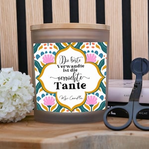 Scented candle in a glass for your favorite aunt. Candle as a gift. Soy wax candle with saying for your aunt. Birthday gift funny.