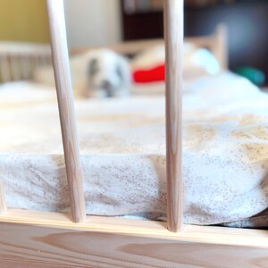 Bed rails protect kids safe - solid pine wood for long term use